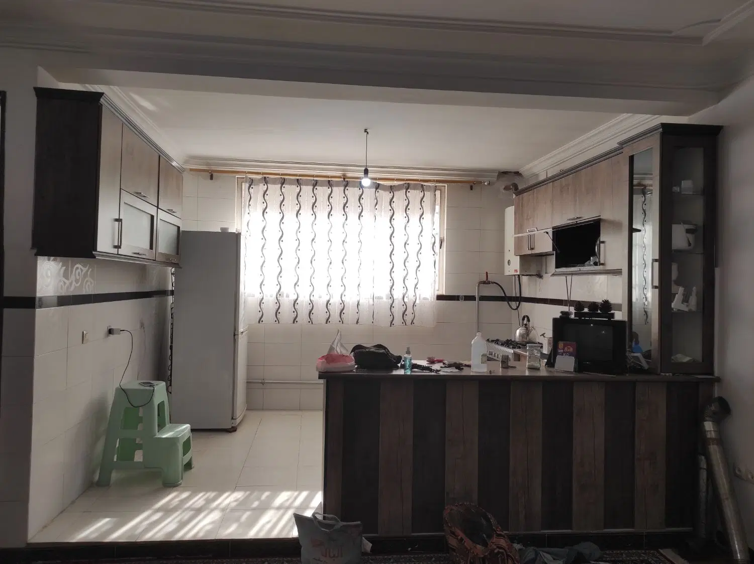 سعدی 2راه جدا طبقه همکف تک خواب