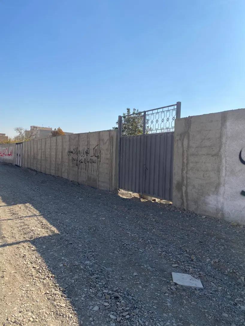 باغ۳۰۰متر چهار دیوار سند تکبرگ کردزار