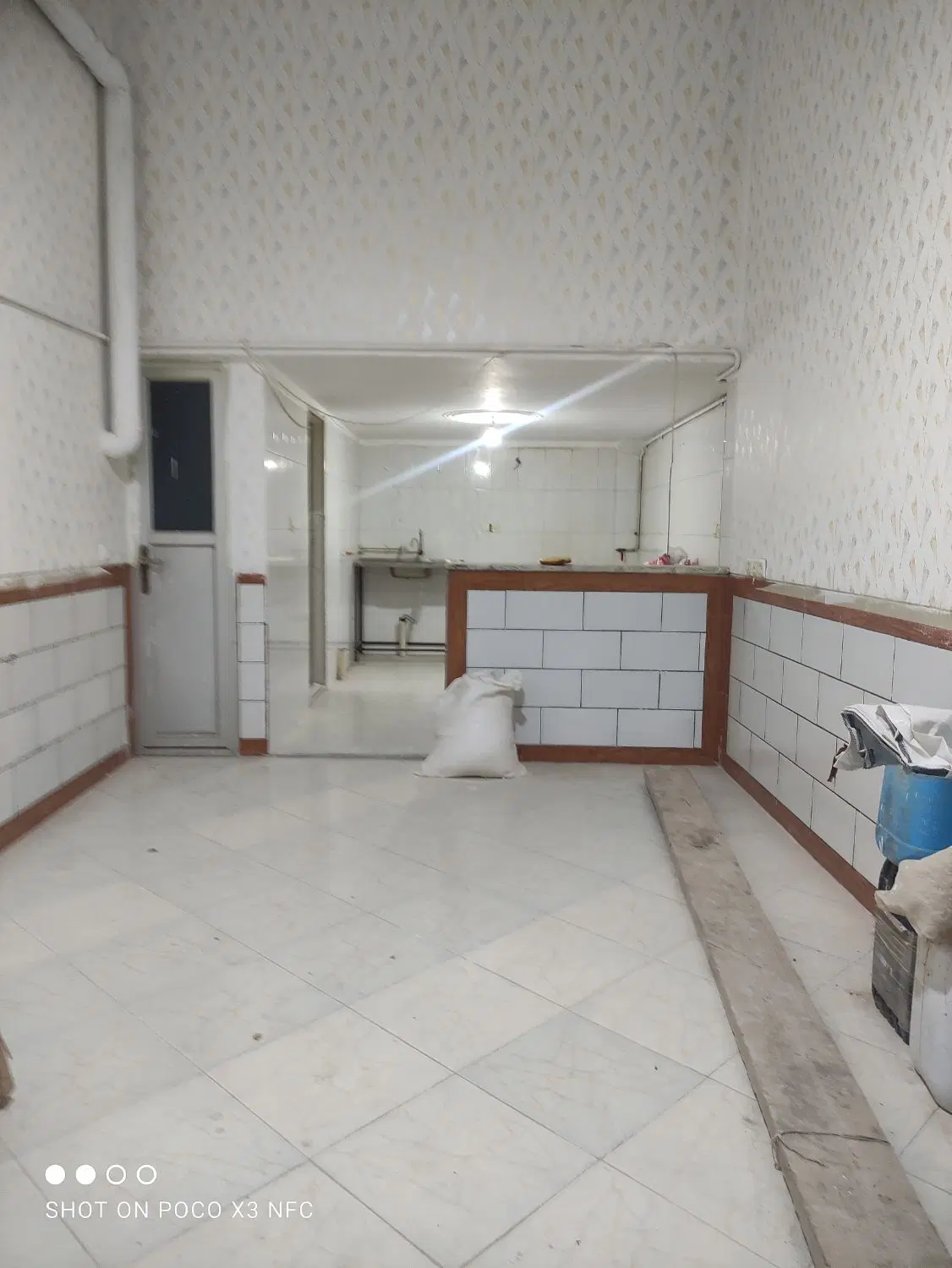 سوییت ۵۰ متری