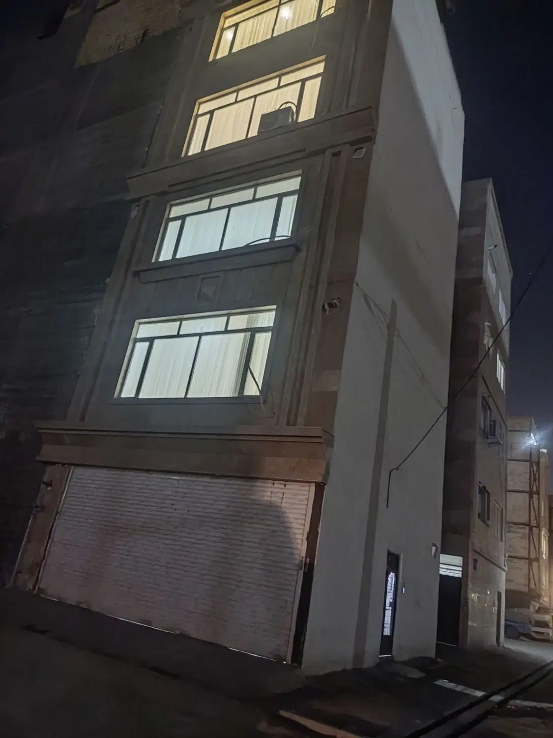 آپارتمان ۱۵۰ متر شهرک صبا پنجتن ۵۵ طبقه پنجم
