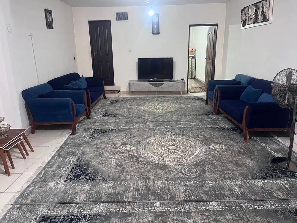 80متری فروشی