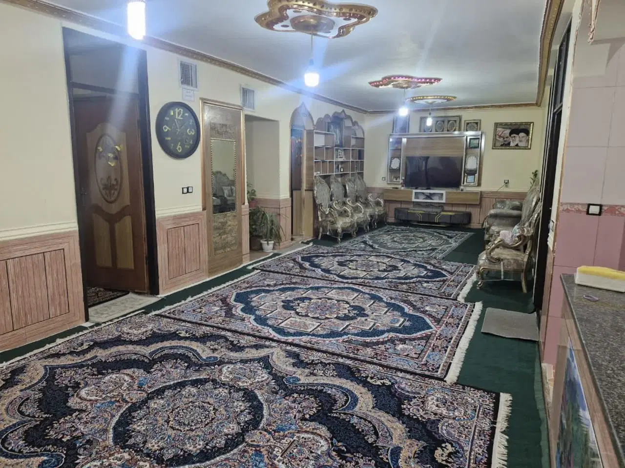 ساختمان مسکونی نصف قیمت