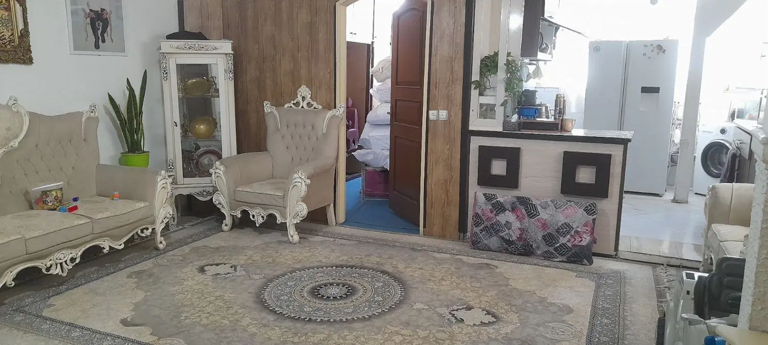 ۷۰ متری