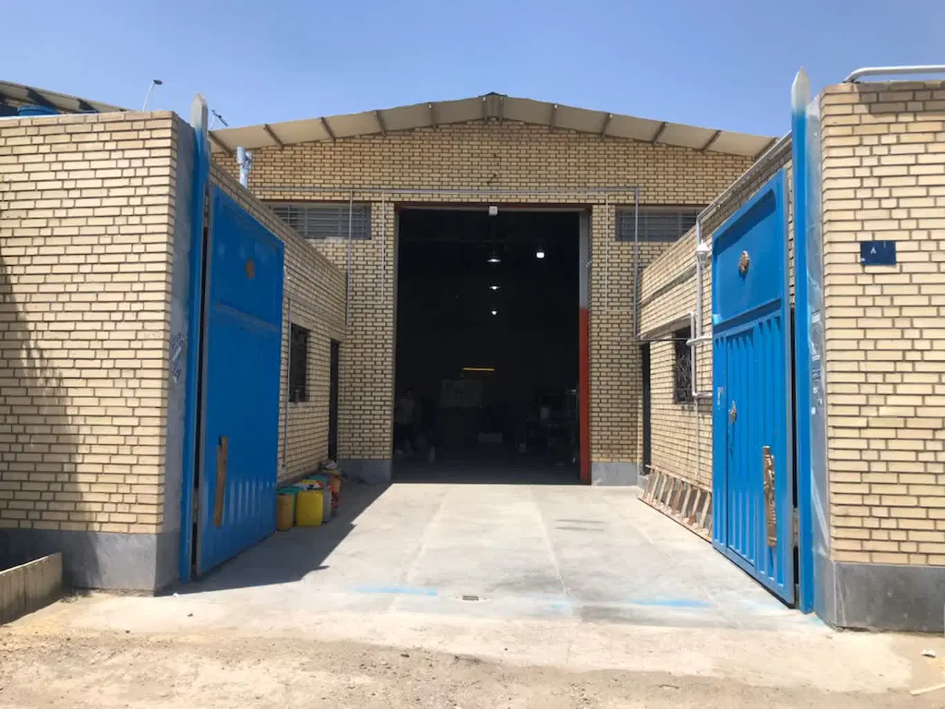 اجاره سوله 300 متری ده حسن