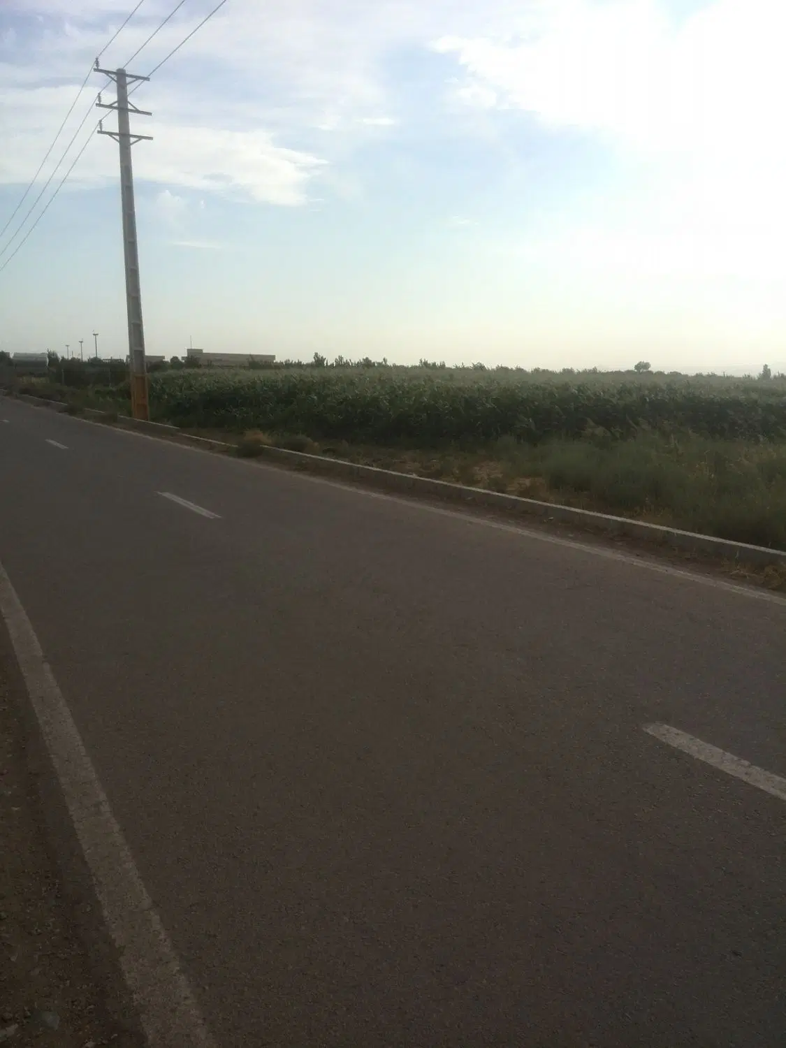 ۲،۲۰۰ متر زمین