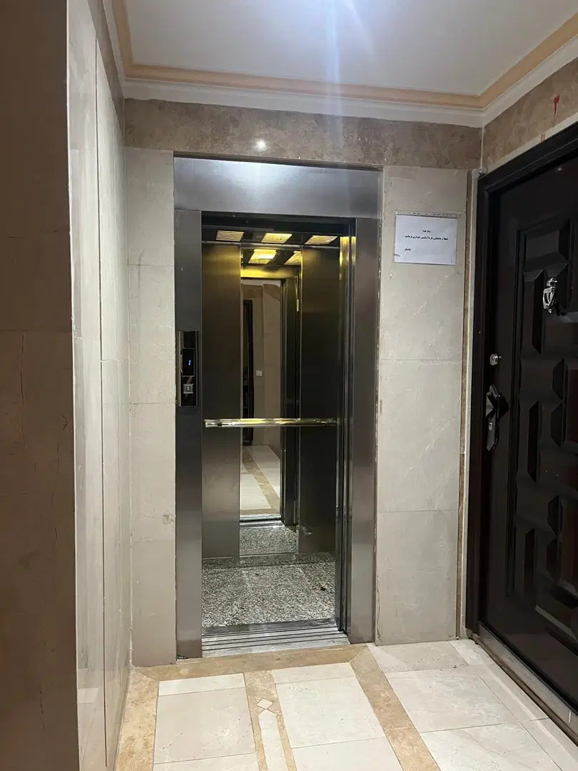 اپارتمان ۹۷ متری سندار منطقه اسمان ۳ افتاب ۲۲