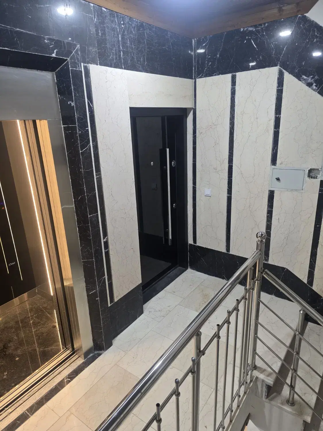 خادم اباد فروش اپارتمان ۱۵۰ متری