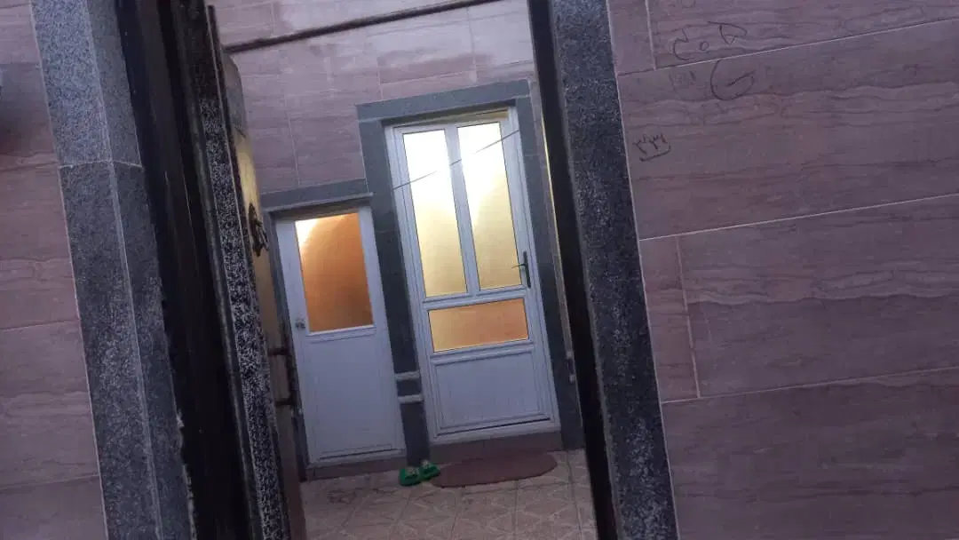 خانه حدودا۱۲۰ متر مربع درآخی جهان