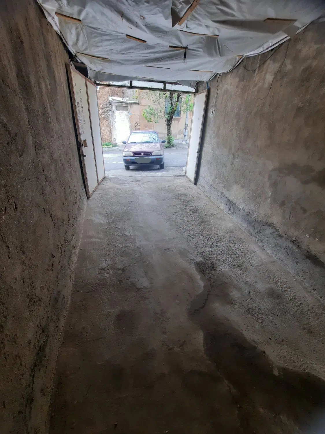 پارکینگ انباری