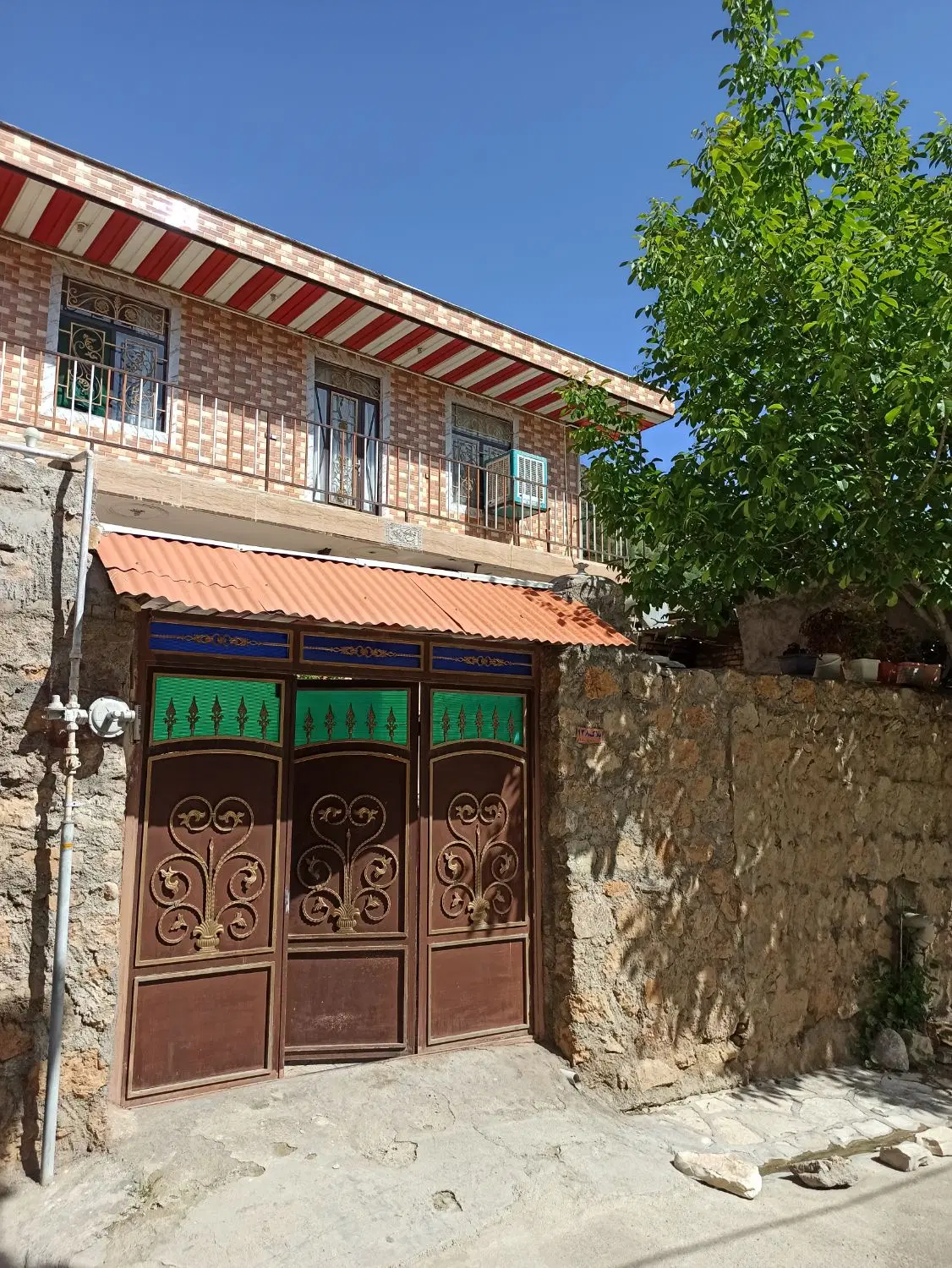 خونه بزرگ با تمام وسایل،مکان گردشگری آبشار بیشه
