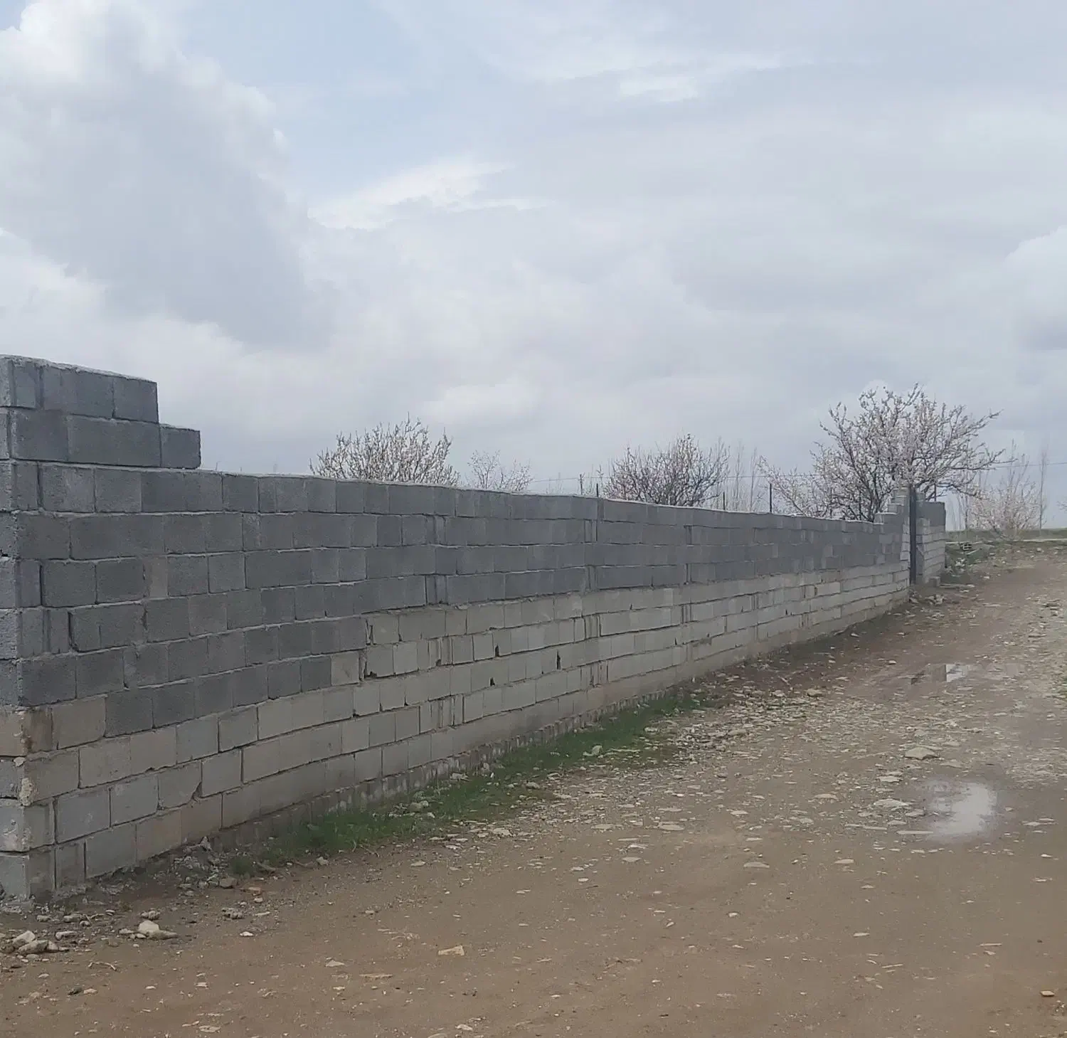 قطعه باغی حصار شده ۵۸۰ اسپیران