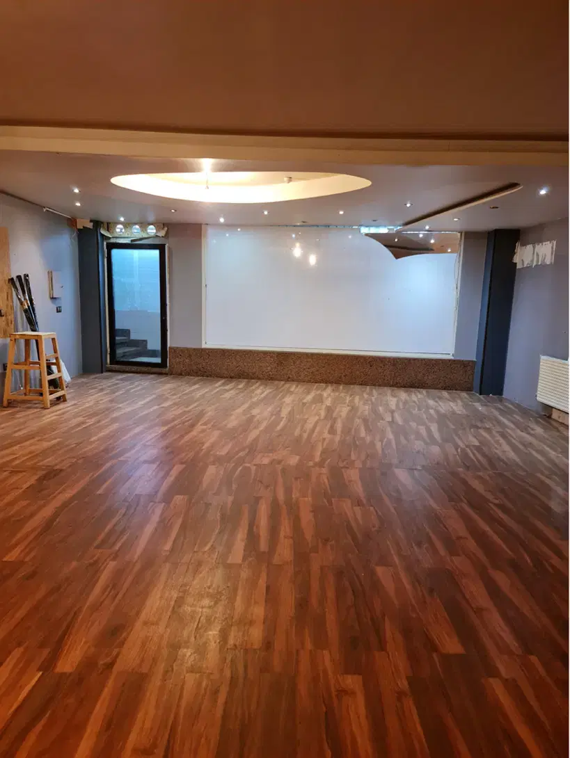 دفتر کار ۱۲۵ متری خیابان محتشم کاشانی