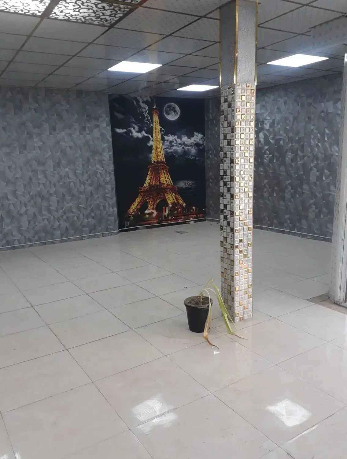مغازه فروشی