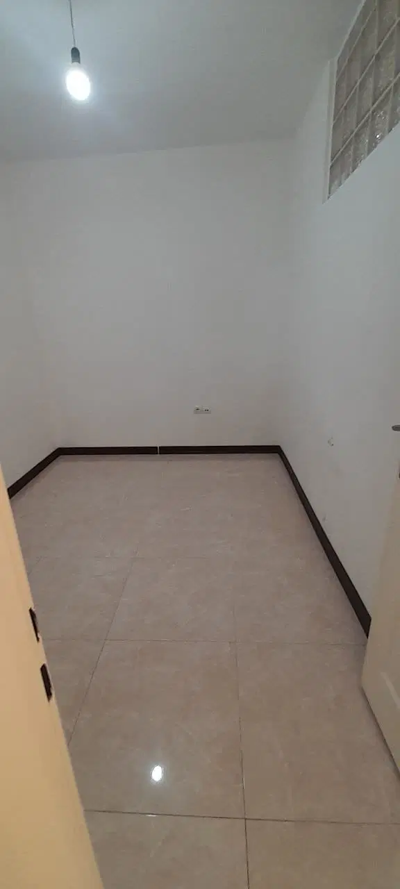 ۱۲ متر تجاری رهن و اجاره