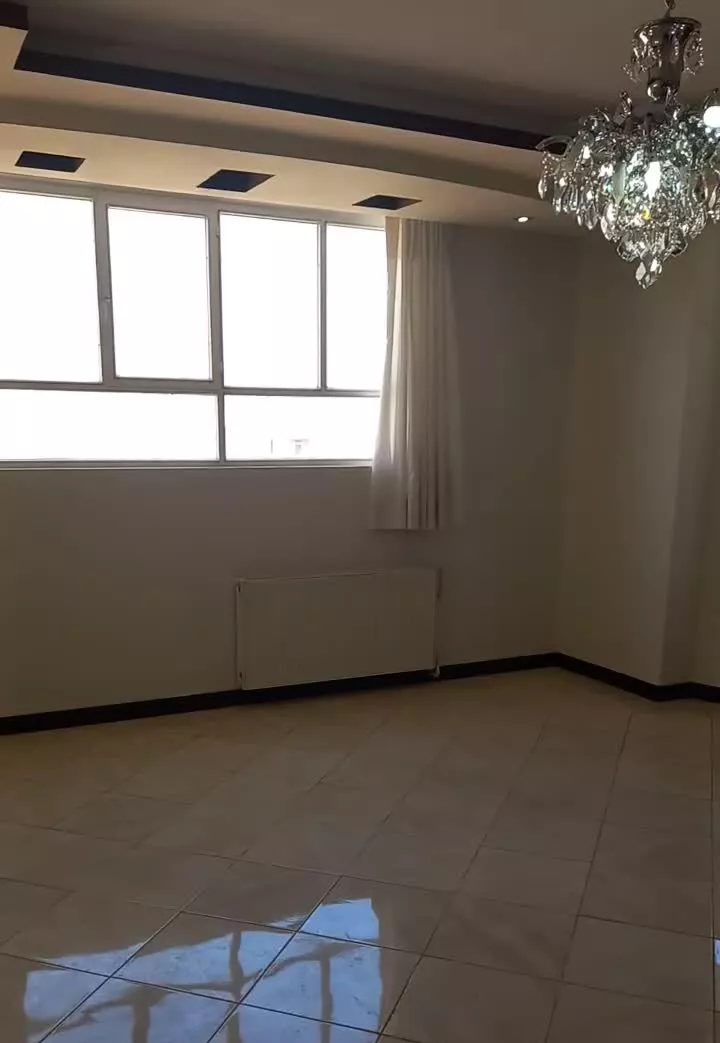 آپارتمان هشت بهشت