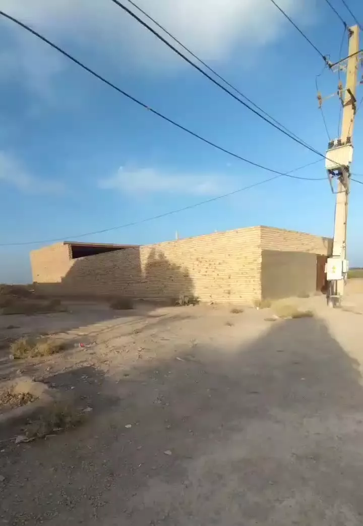زمین ۳۰۰ متر_ قابل ساخت_ اینده دار