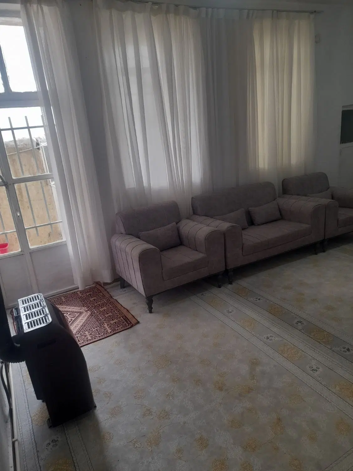 خانه ۹۰متری اساوله پشت بنیادبتن