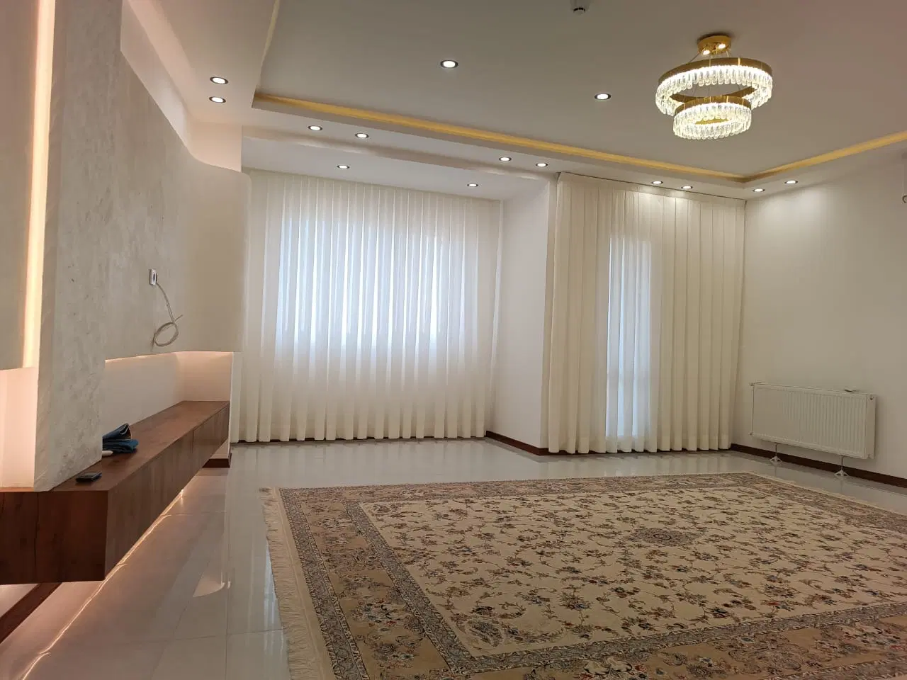 125متری شیک حاشیه پیروزی خوش نقشه