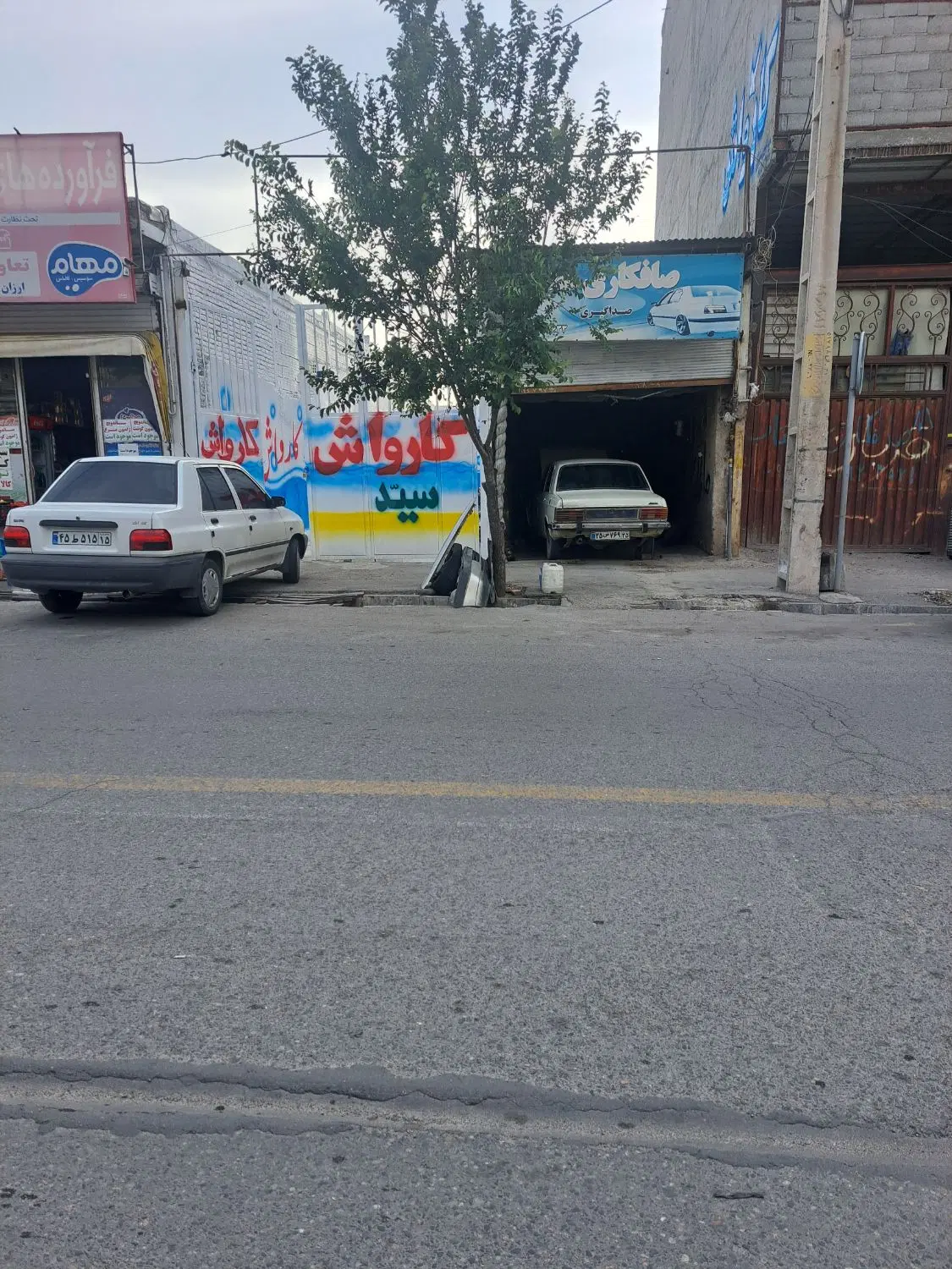 ملک تجاری برخیابان در شلوغ ترین محله اخماقیه