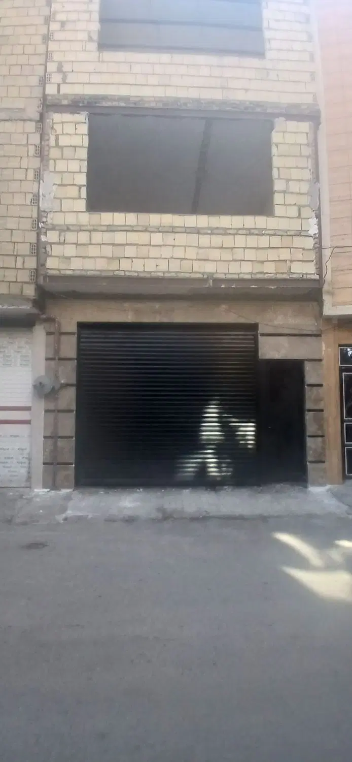 پشت بام هوایی 110متری،با پارکینگ آسانسور،توس 74