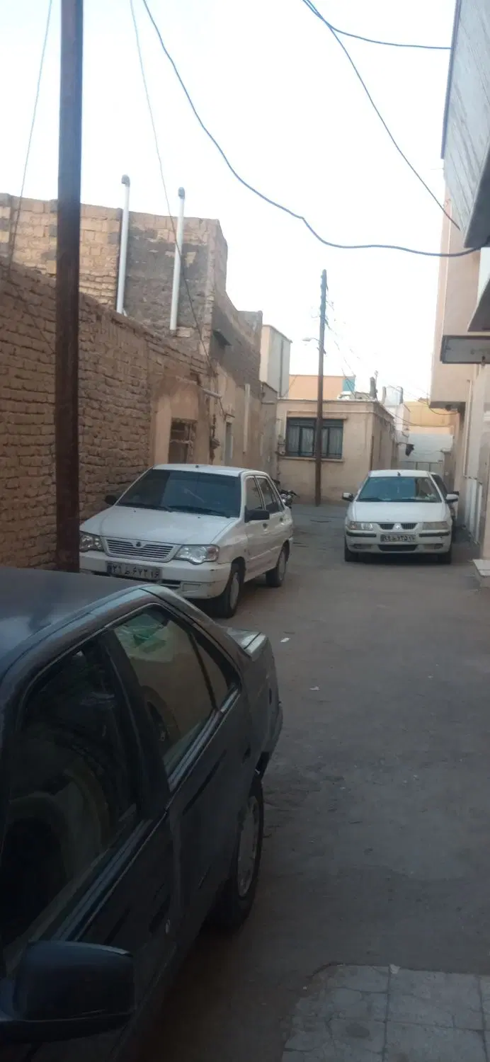 ملک 150 متری آذر پشت چهل اختران سند تک برگ