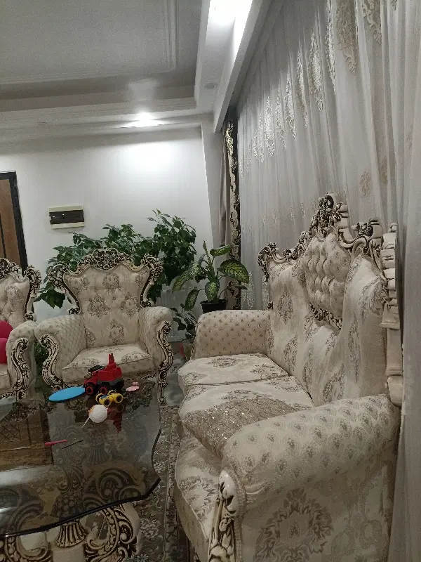 رهن و اجاره آپارتمان 130 متر منظریه بیست متری اول