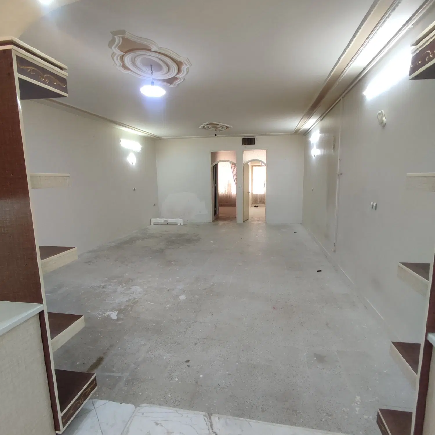 رهن آپارتمان در مابین سیدمصطفی وتختی
