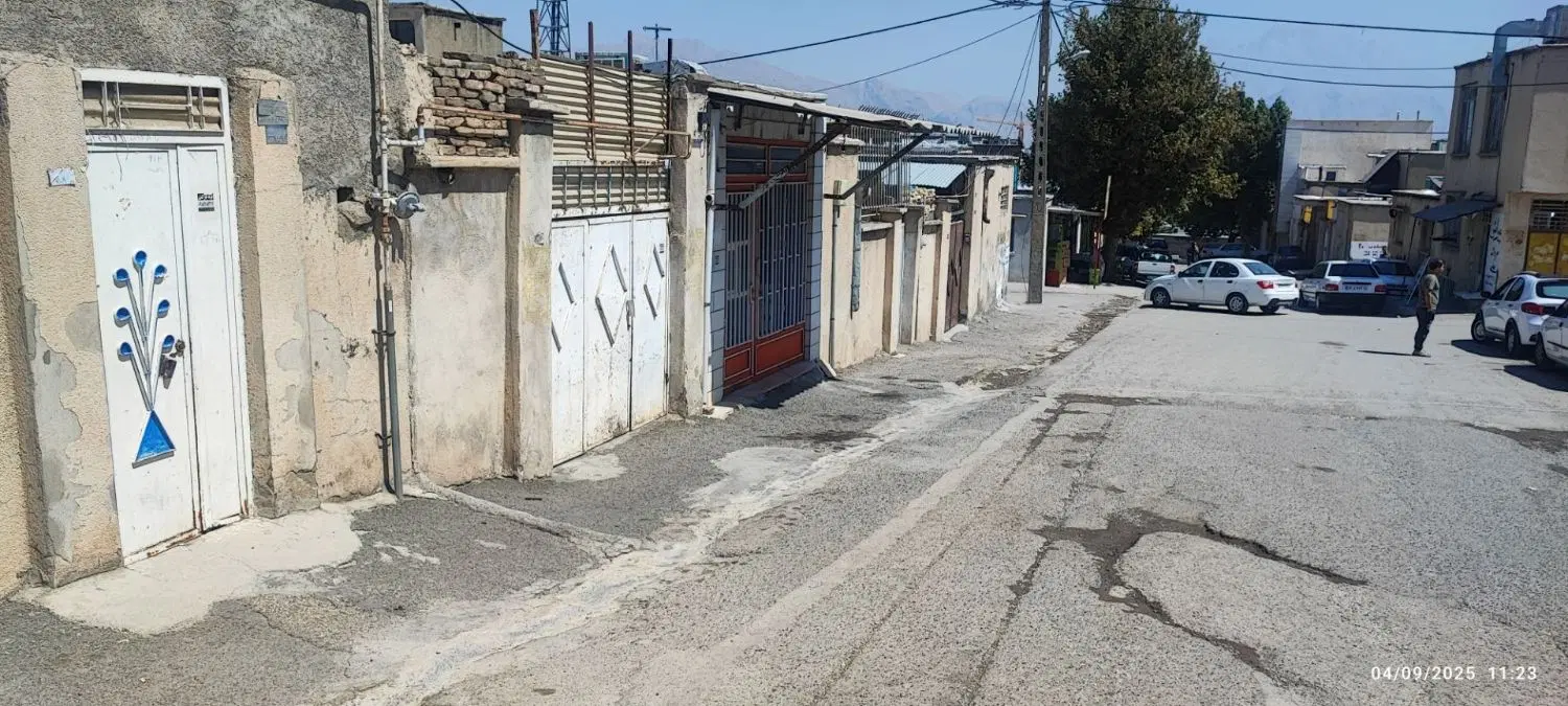 خانه دوطبقه 54متری بر خیابان 12متری