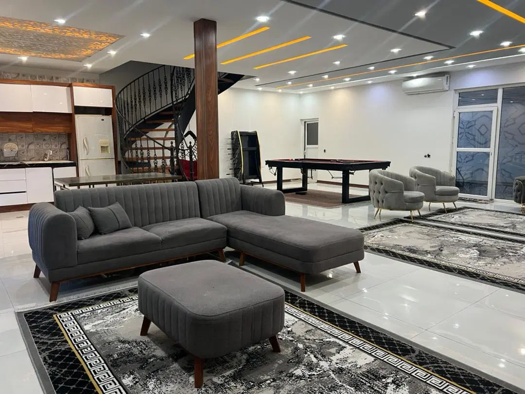 اجازه ویلا_استخر ابگرم_بیلیارد_فوتبال دستی_باغ