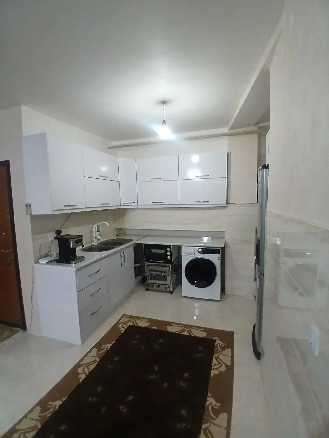 فروش یک واحد آپارتمان دو خوابه