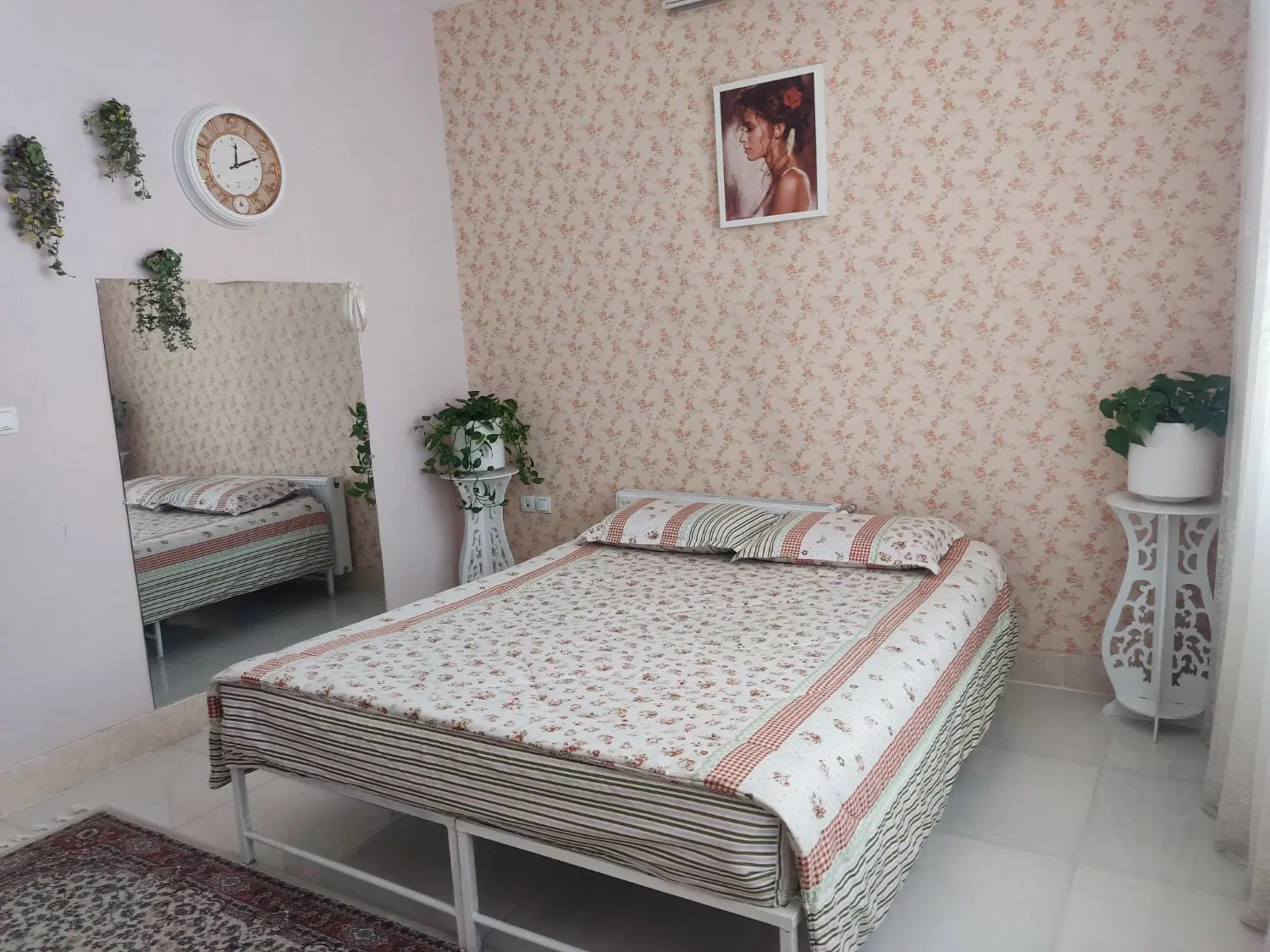 آپارتمان حاشیه خیابان