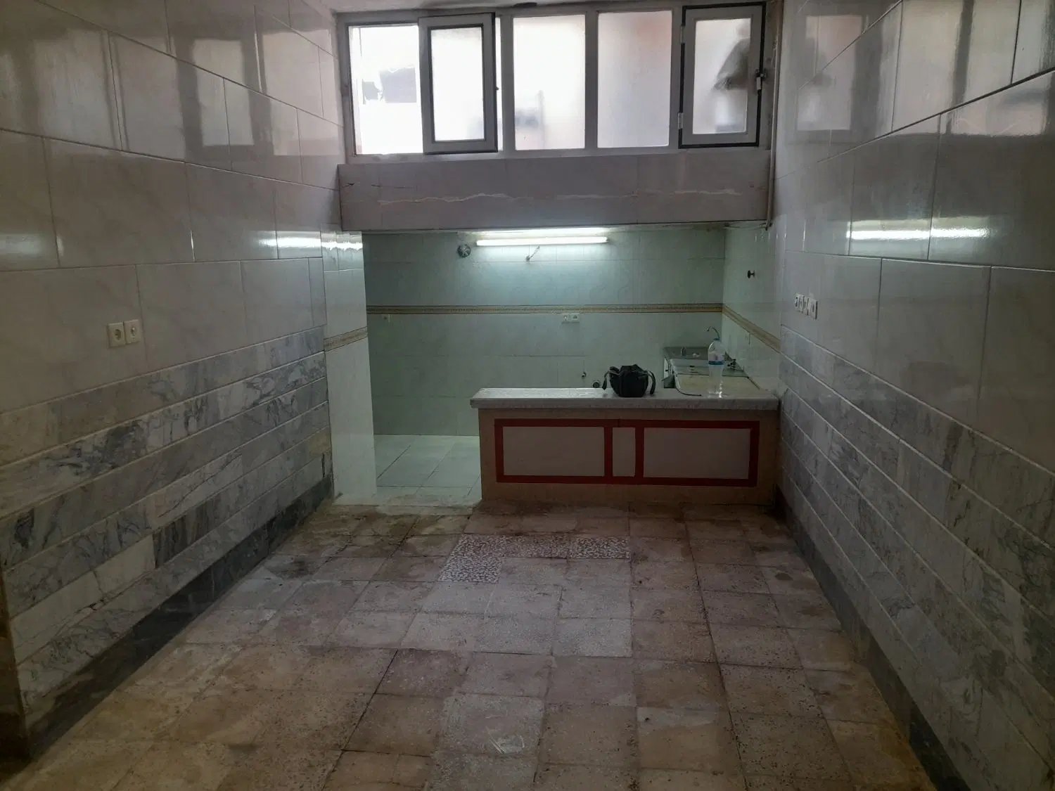 زیر زمیناجاره ای