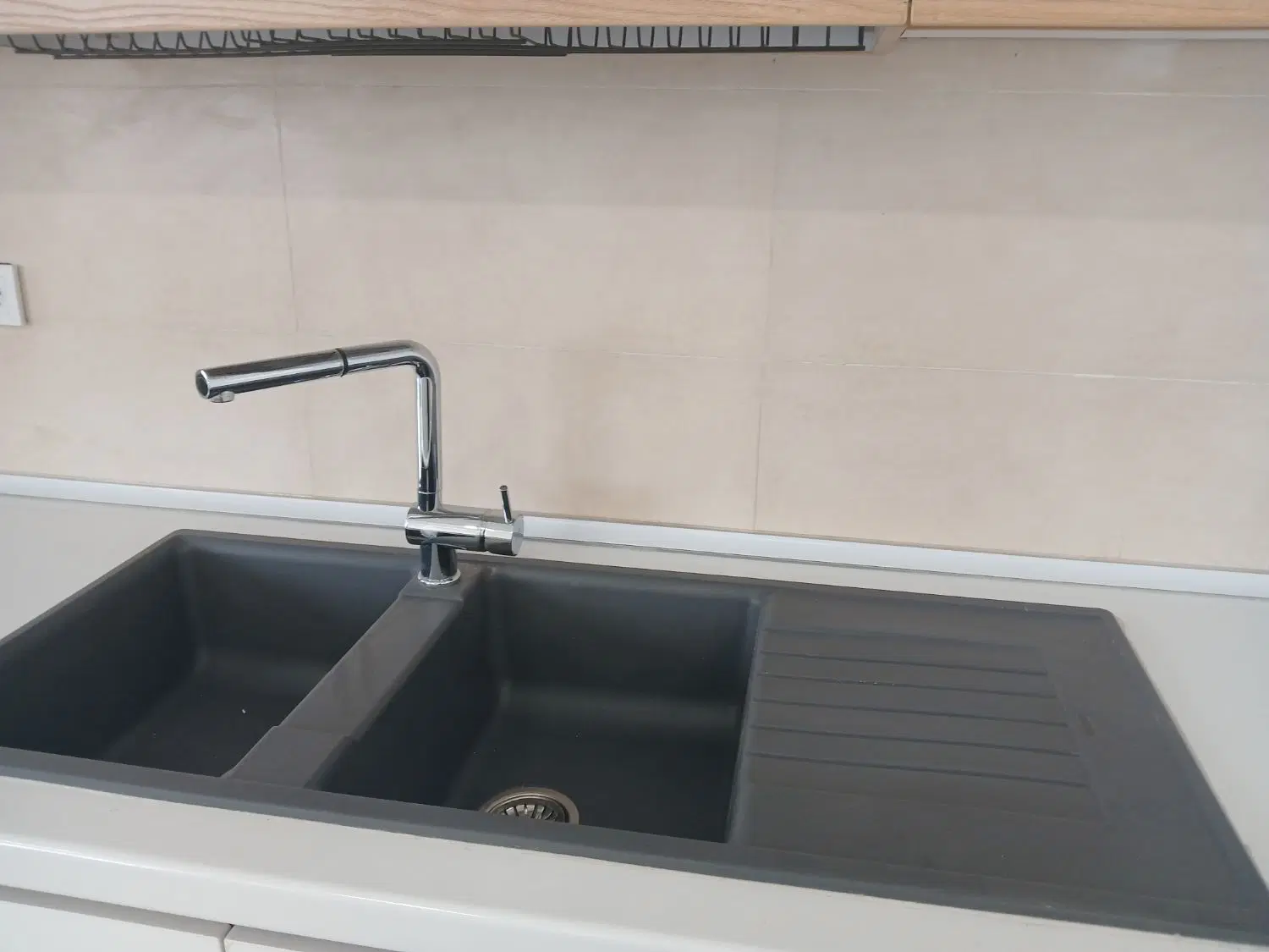 طبقه 18 دیزاین شده 211 متر دسترسی آسان