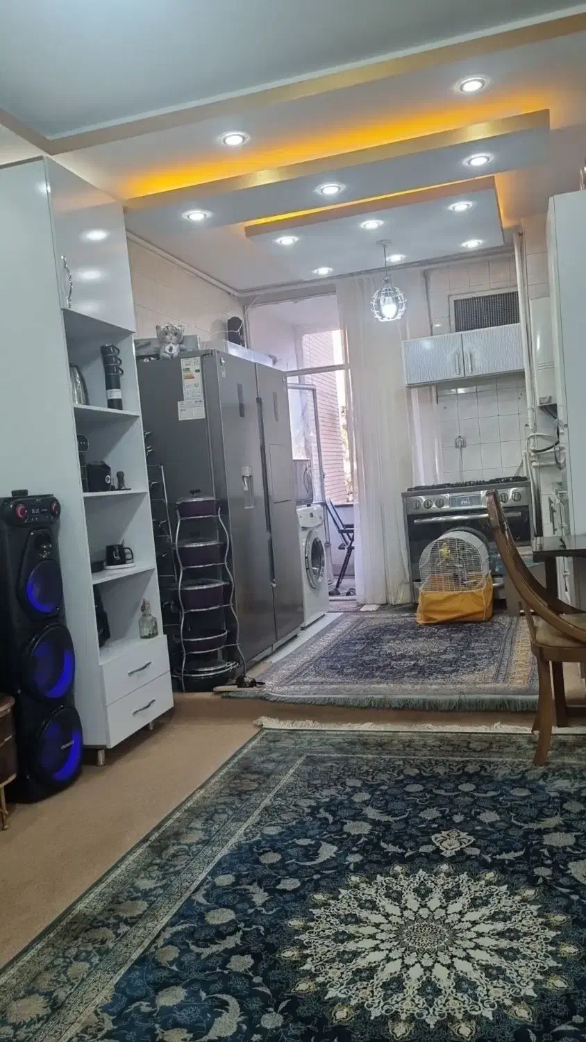 آپارتمان سندار محله ب4