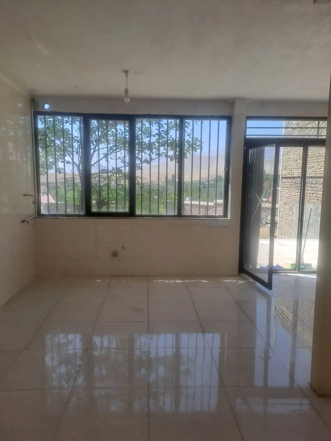 فروش خانه نوسازبازمین۳۱۲متری