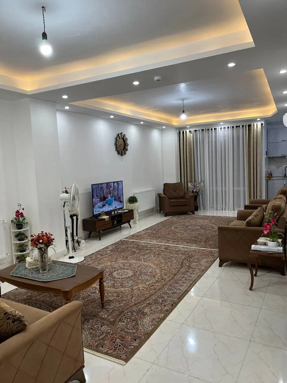 فروش یک واحد مسکونی در چله خانه روبروی آژانس سامان