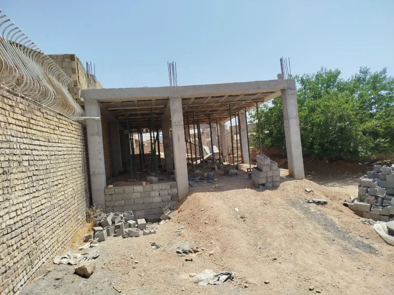 180مترزمین‌ باپروانه‌ساخت‌مسکونی