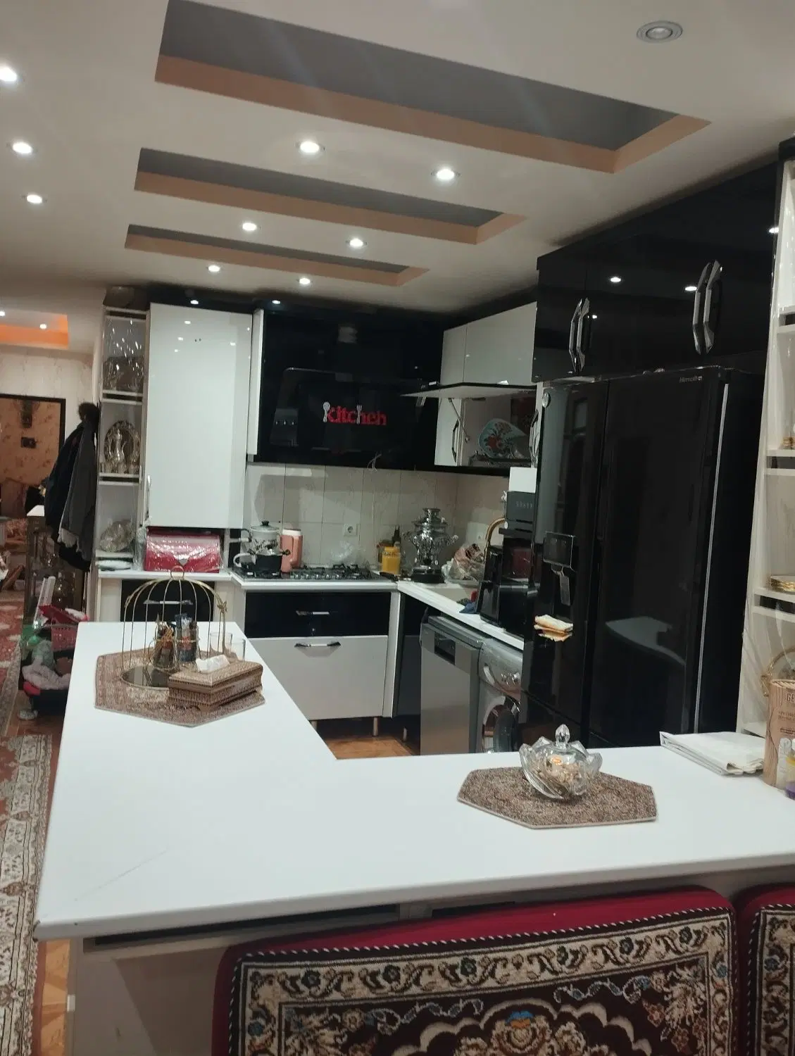 واحد ۹۲ متری در مرزداران