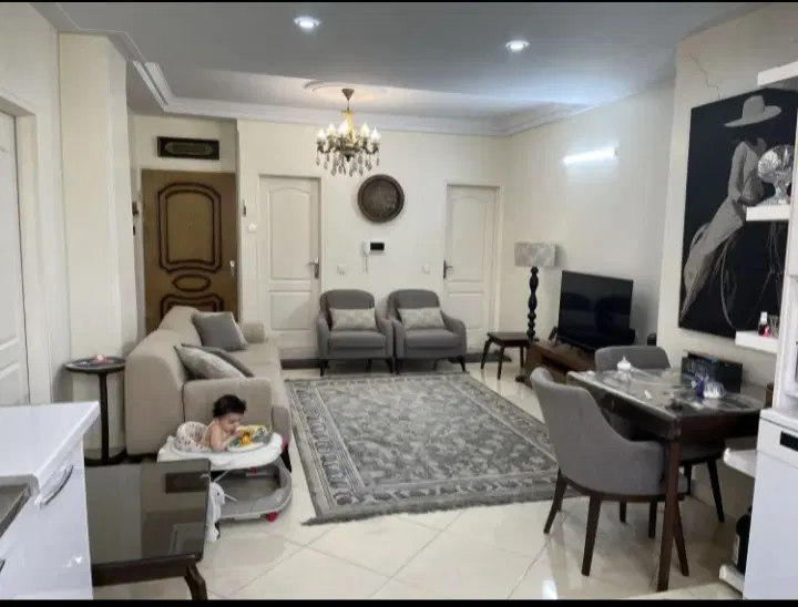با سلام ۵۰ متر_طبقه سوم_آسانسور_انباری_