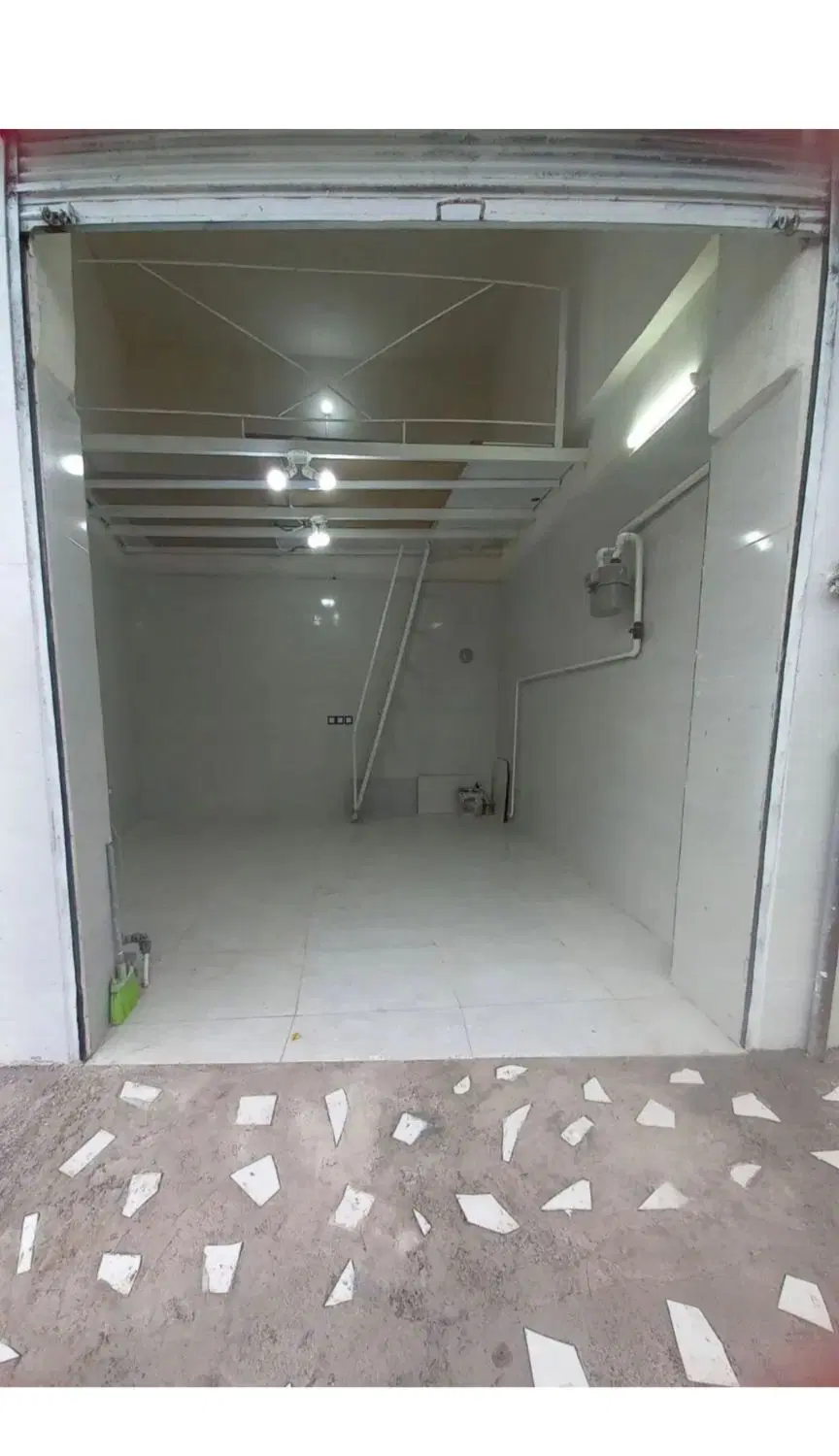 یک باب مغازه در خیاط محله سیاهکلرود ،زیرقیمت