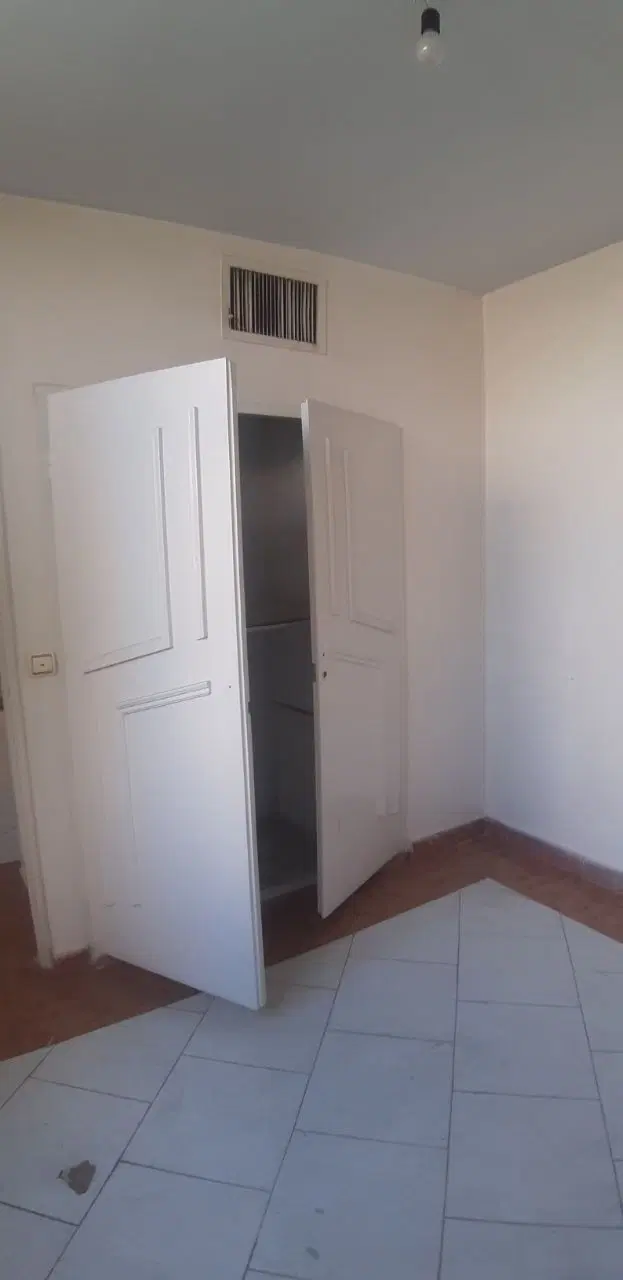 آپارتمان ۵۵ متری_خیابان ترکمنستان، ملک