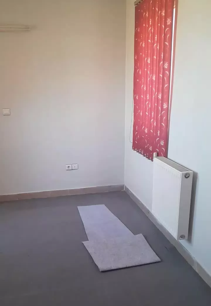 اپارتمان دو خواب با انباری