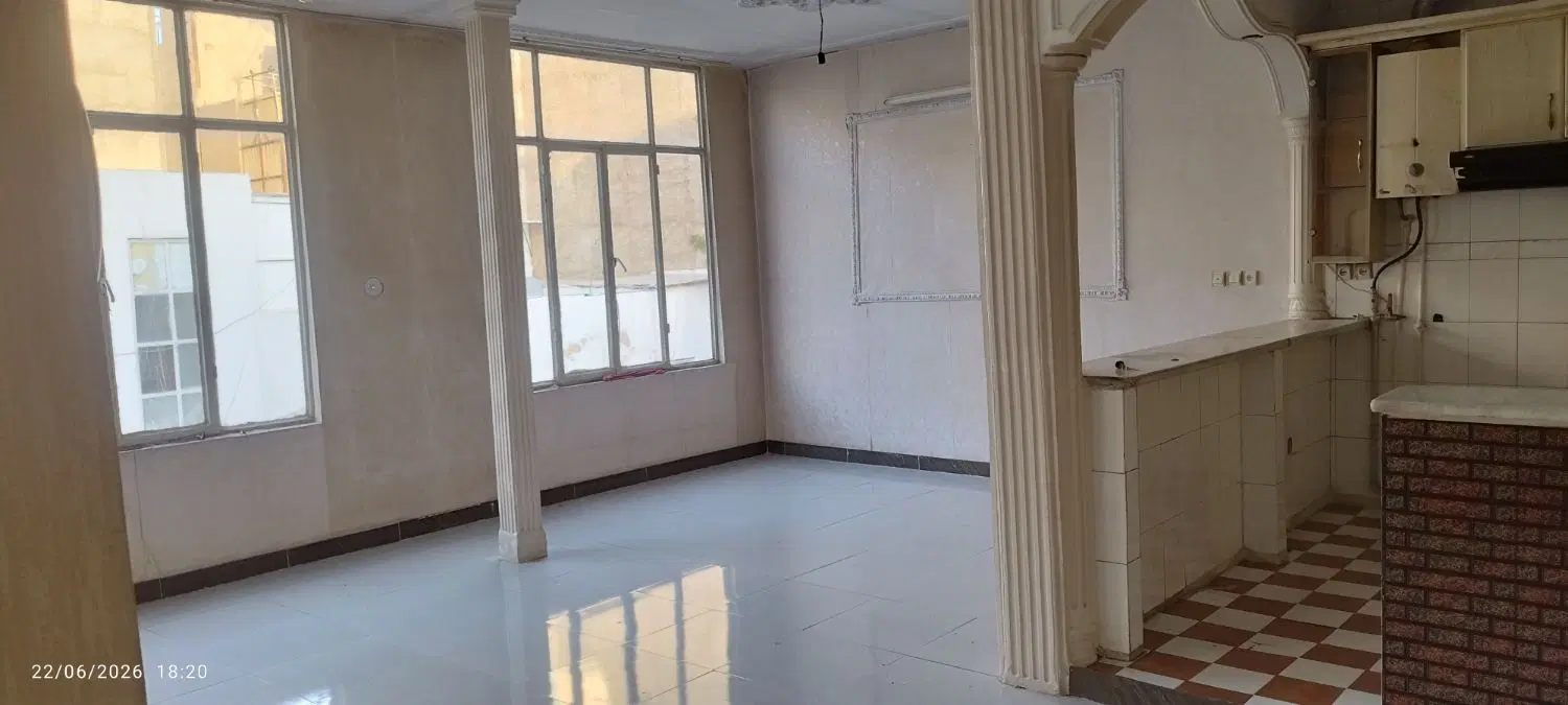 آپارتمان تک واحدی