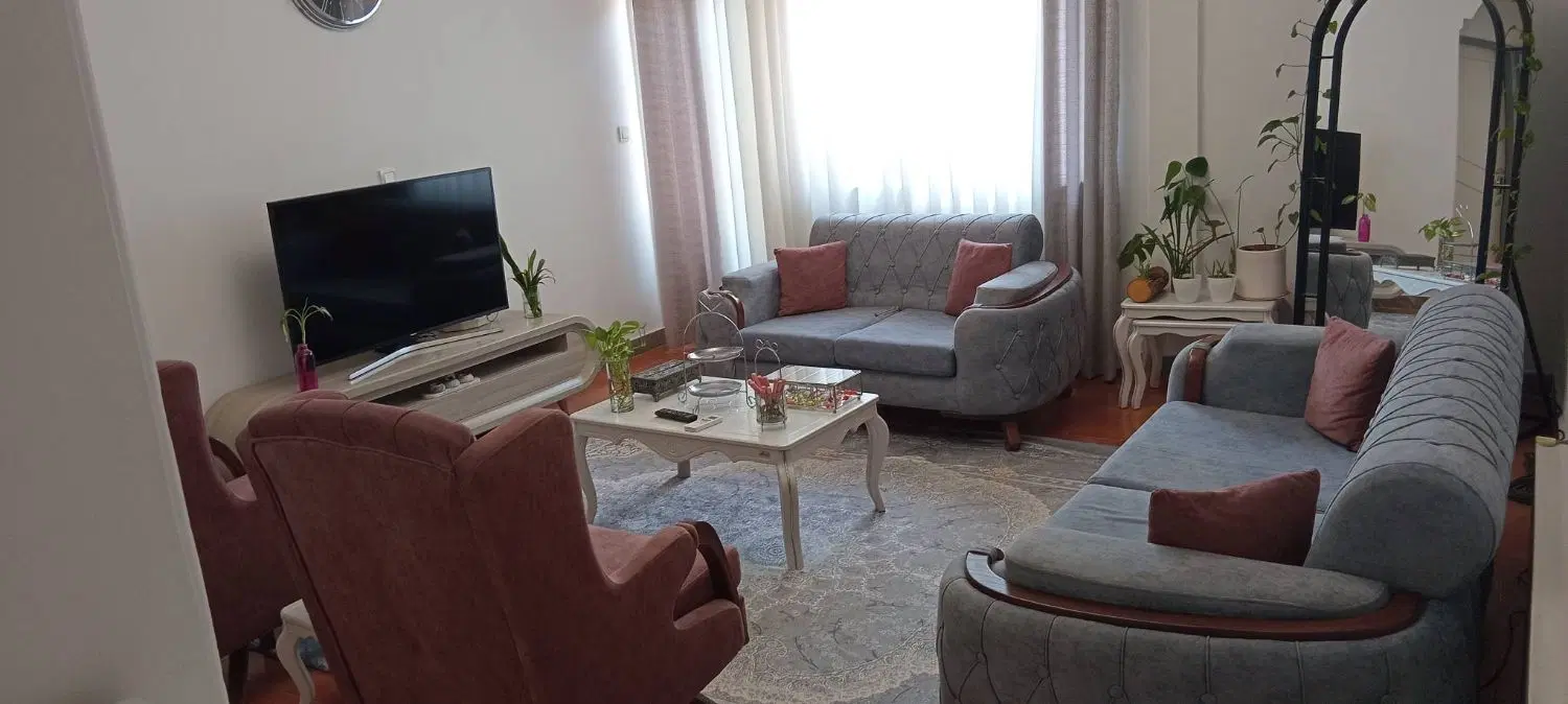 آپارتمان ۸۴ متری سبزه میدان