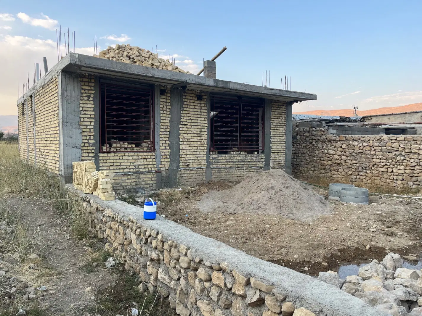 فروش یک باب منزل در کاکان
