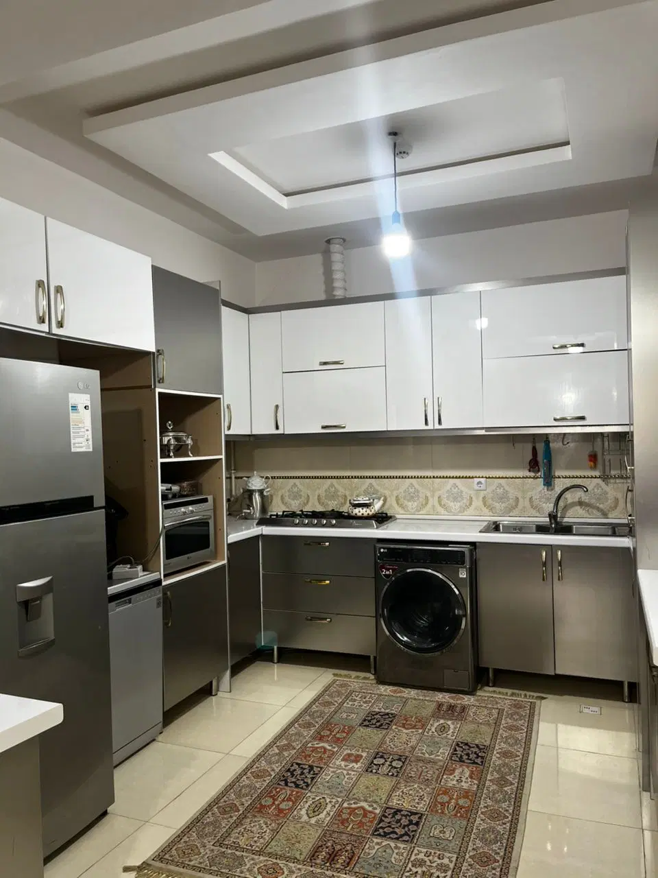 آپارتمان ۱۰۰ متری خیابان شهدا
