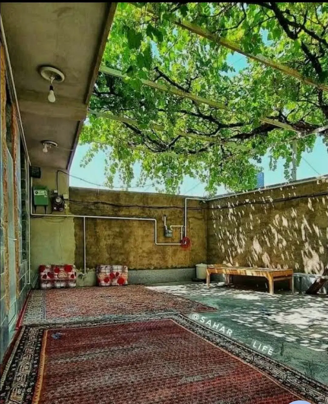 حیاط ویلایی ۱۵۰متری الوار