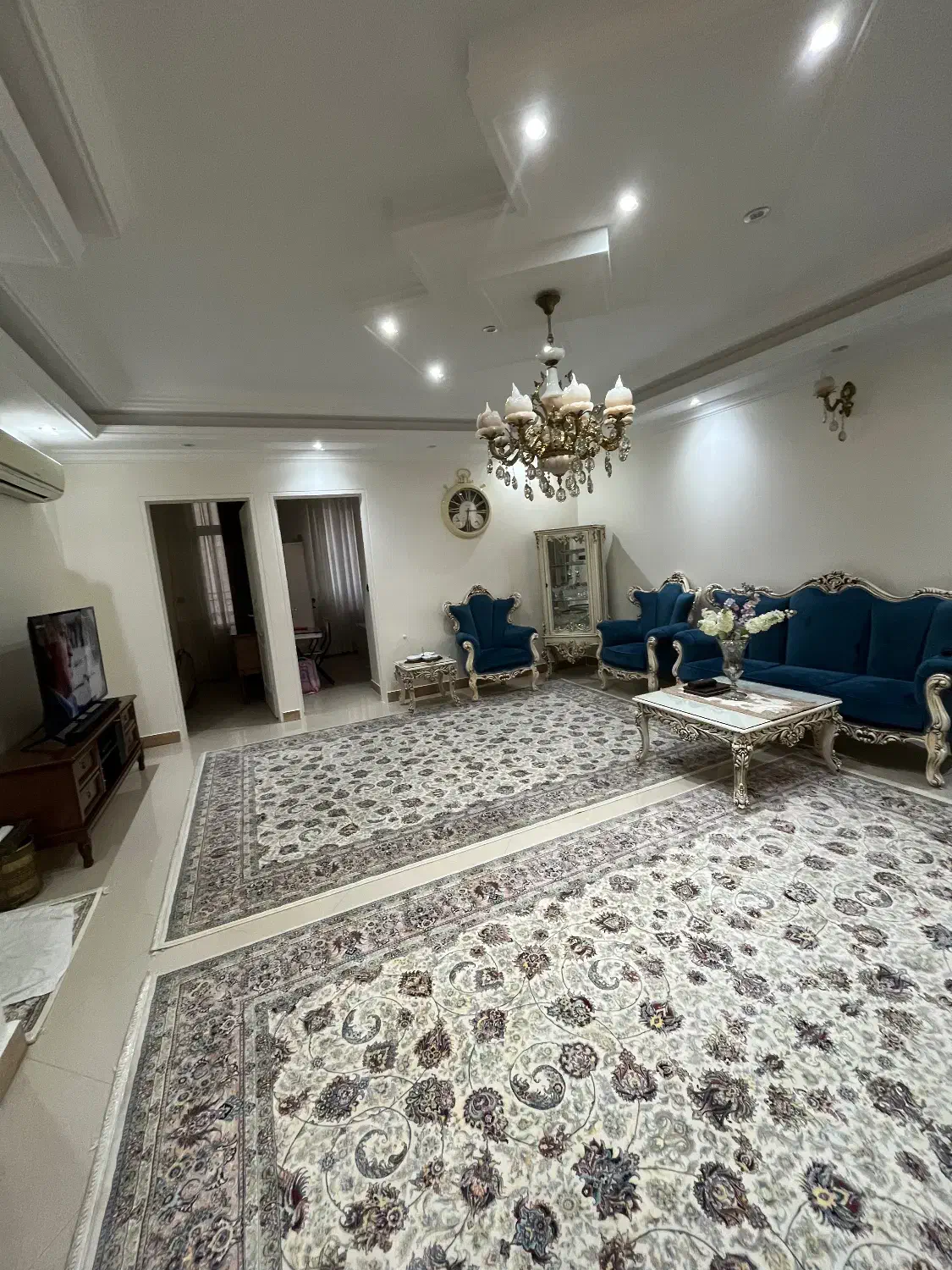 واحد ۹۰ متری فول امکانات