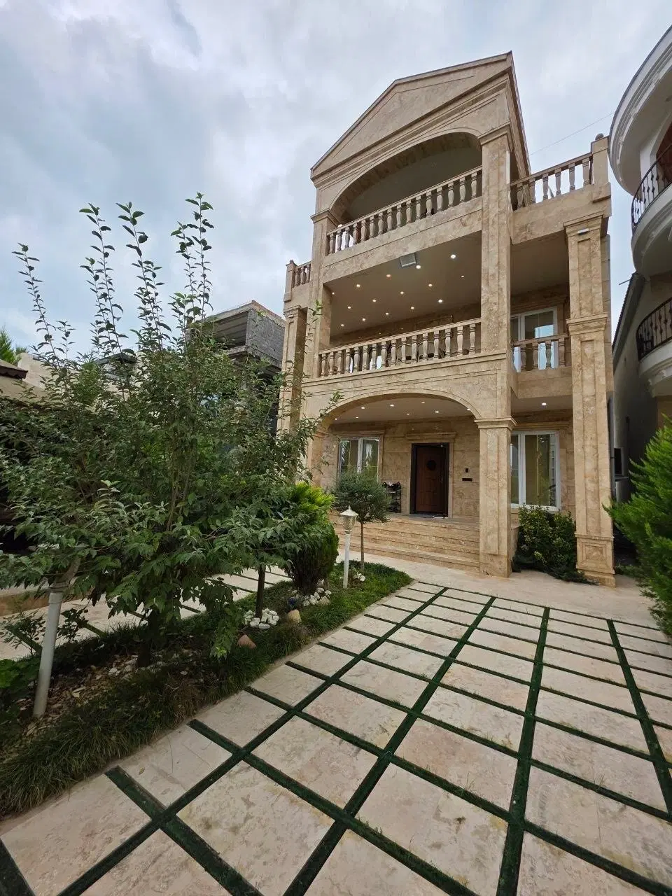 کاخویلای ۳۶۰ متری شمال خطیب کلا جنگلی تمام مبله