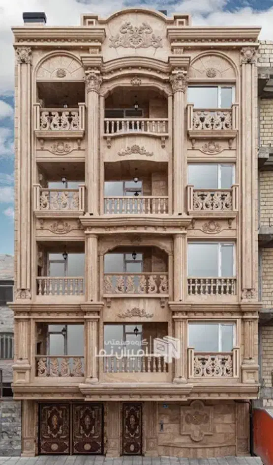 خریدار واحد پیش فروش هستم